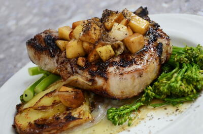 Grilled Pork Chops With Cinnamon Apple Relish