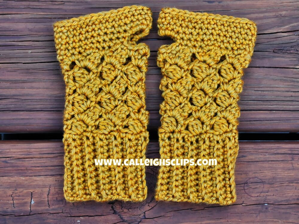 Lovey Fingerless Gloves