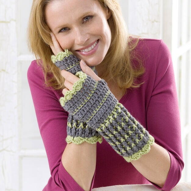 Lacy Wrist Warmers