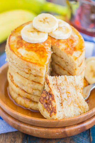 Easy Banana Pancakes | FaveSouthernRecipes.com