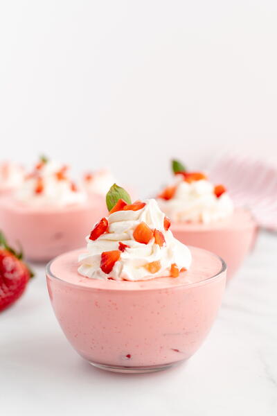 Strawberry Jello Cups