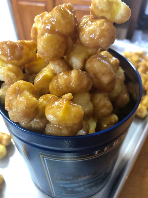 Easy Caramel Puff Corn