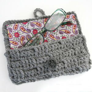 Easy Crochet DIY Eyeglasses Case