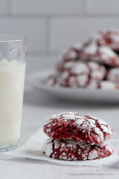 Red Velvet Crinkle Cookies | FaveSouthernRecipes.com