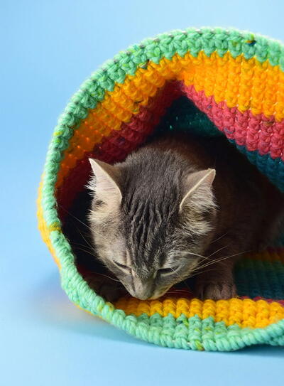 Cute Crochet Cat Hideaway Tutorial