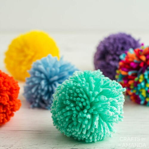 How To Make A Pom Pom | AllFreeKidsCrafts.com