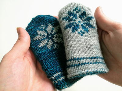 Double Knitted Snowflake Mittens For Babies