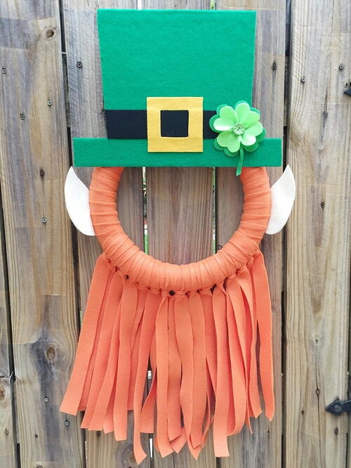 Playful Leprechaun Selfie Wreath