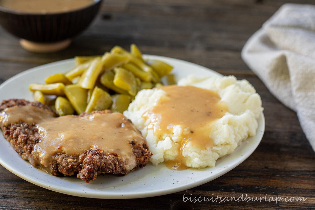 Country Fried Steak | FaveSouthernRecipes.com