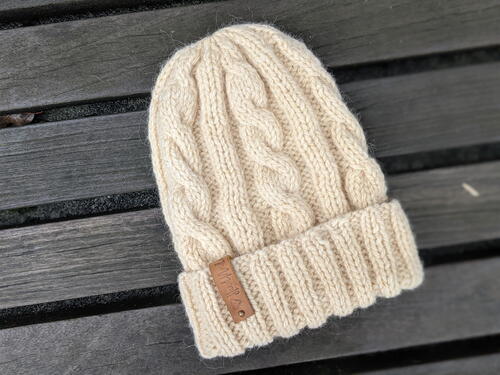 Crème Brûlée Cable Knit Hat