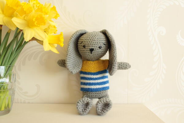 Theo Bunny No Sew Amigurumi Pattern