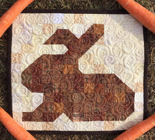 Cottontail Cutie ~ A Scrappy Mini Quilt Pattern