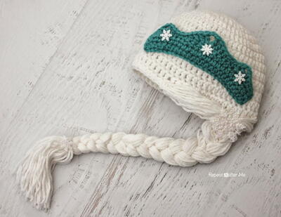 Gorgeous Snow Queen Crochet Hat