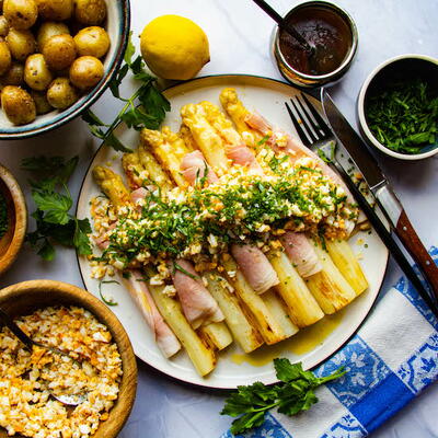 White Asparagus With Brown Butter