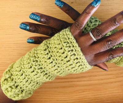 Textured Fingerless Gloves