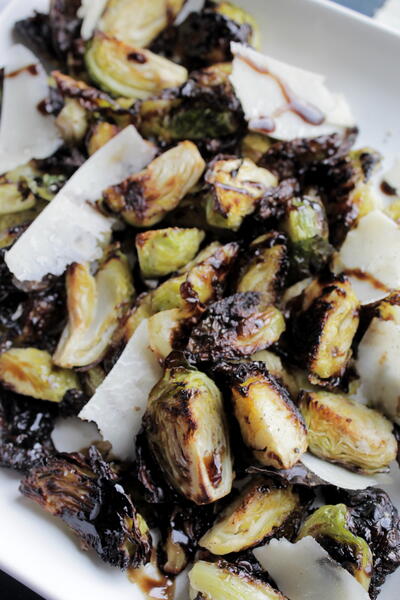 4 Ingredient Balsamic Glaze Brussel Sprouts