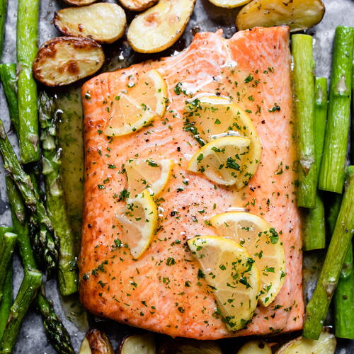 Honey Garlic Salmon Tray Bake | RecipeLion.com