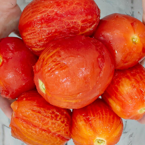 How To Blanch Tomatoes