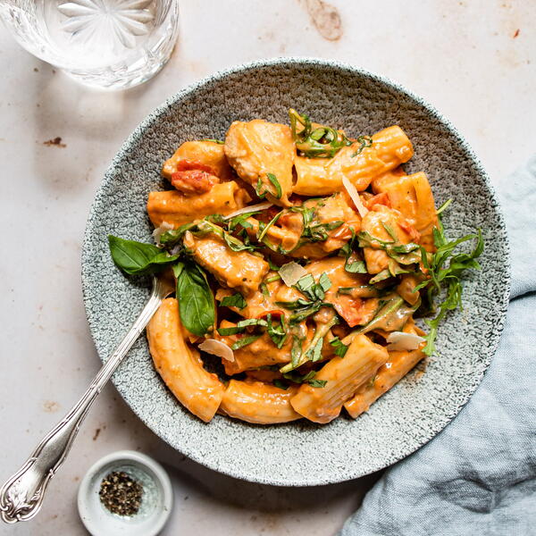 30 Minute Tomato Chicken Pasta