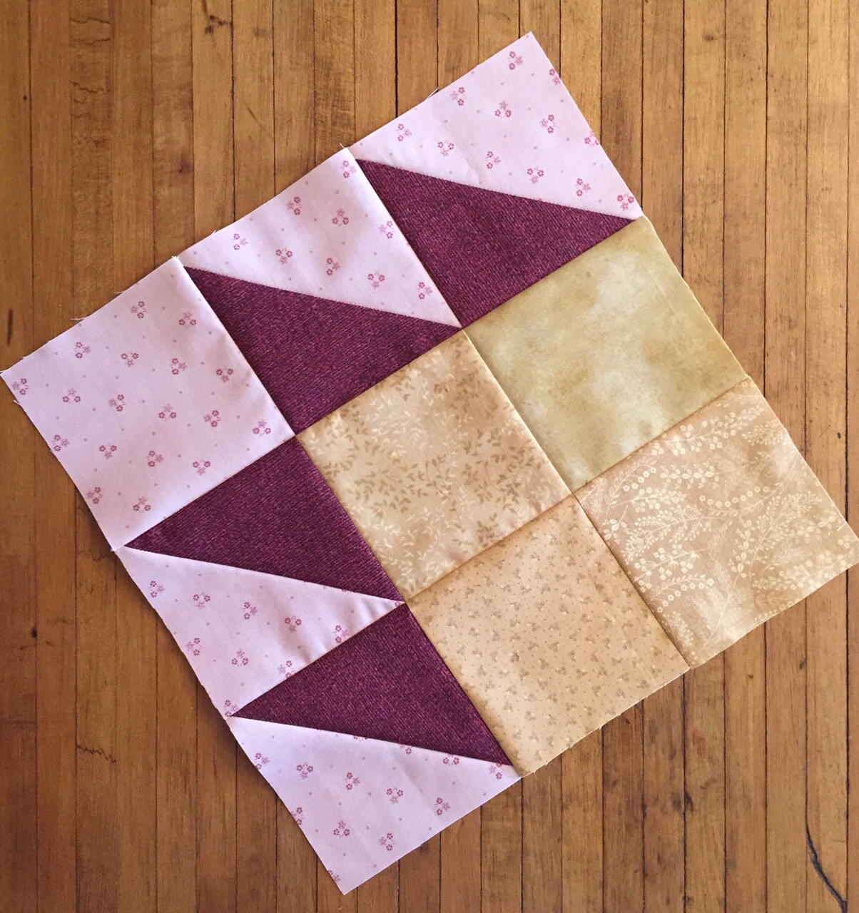 Bear Paw Quilt Block FaveCrafts bear-paw-quilt-block-favecrafts