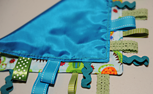 12 Tag Blankets for Babies Patterns Free AllFreeSewing