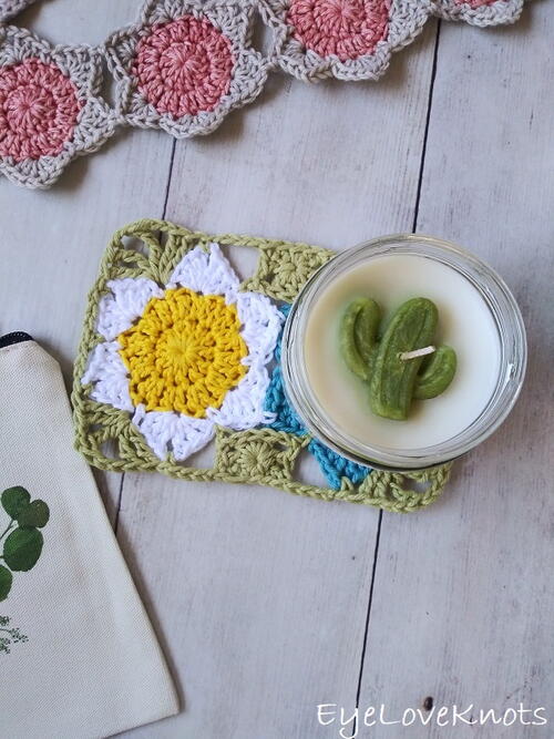 Lily's Floral Mug Rug