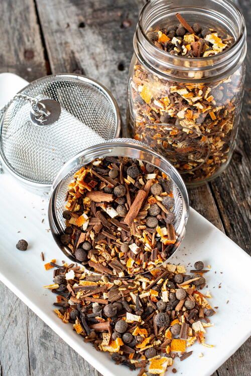 Wiliams Sonoma Mulling Spices. A Copycat Recipe