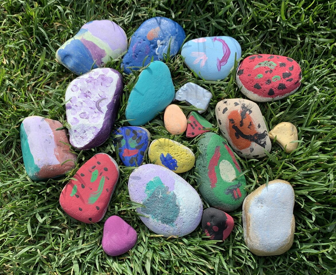 Make Your Garden Oasis More Vibrant With Painted Rocks | DIYIdeaCenter.com