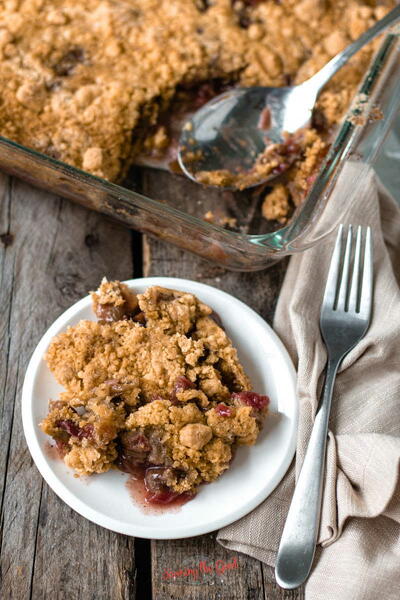 Rhubarb Dump Cake 