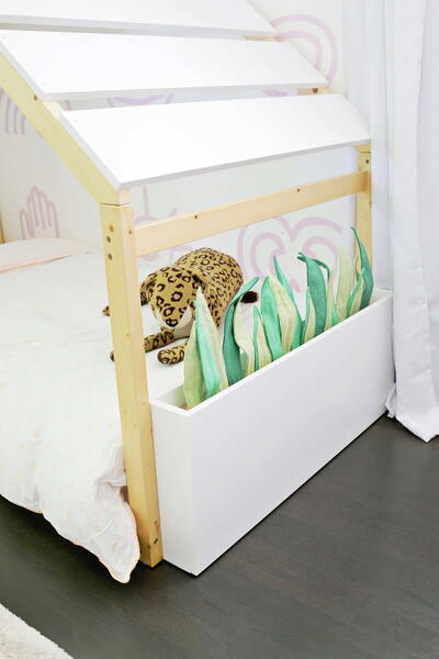 DIY Toy Storage Felt Planter Bed