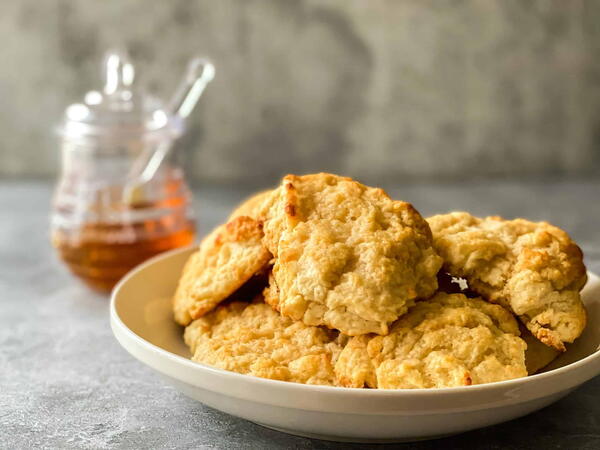 The Most Delicious Homemade Honey Butter Biscuits