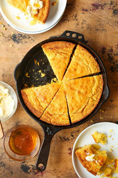 Cast Iron Skillet Buttermilk Cornbread