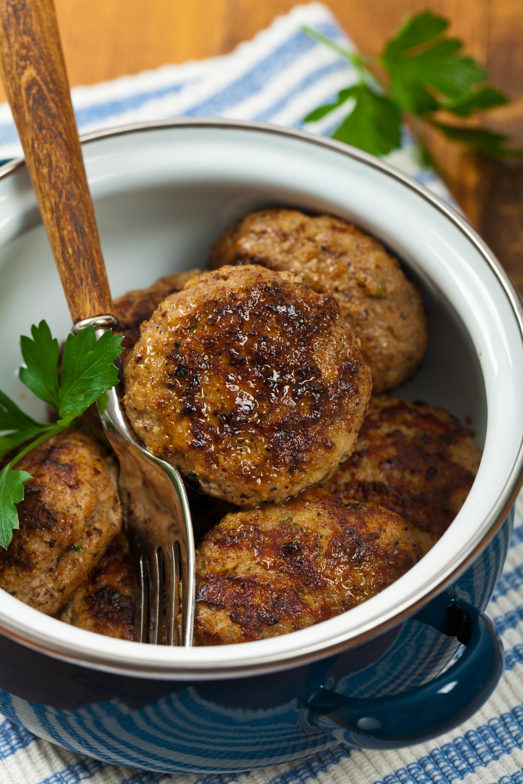Turkey Breakfast Sausage Patties Recipe | FaveHealthyRecipes.com