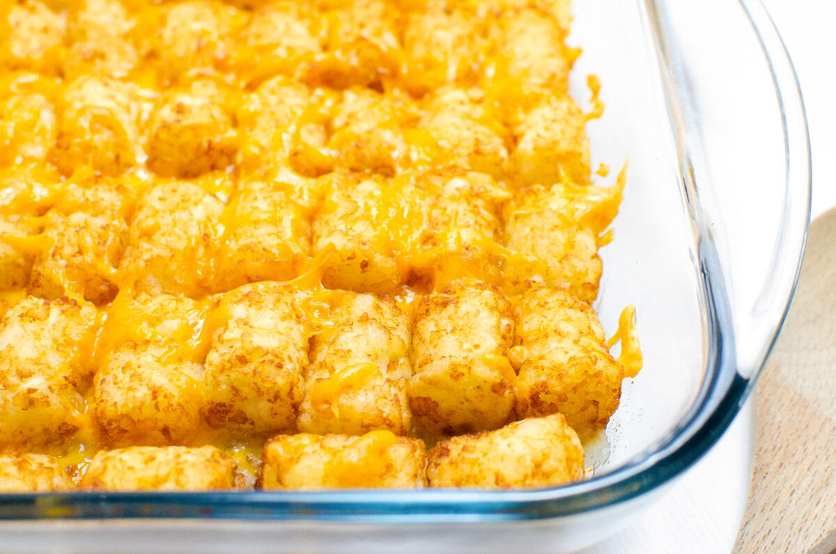 4-ingredient Tater Tot Casserole | RecipeLion.com