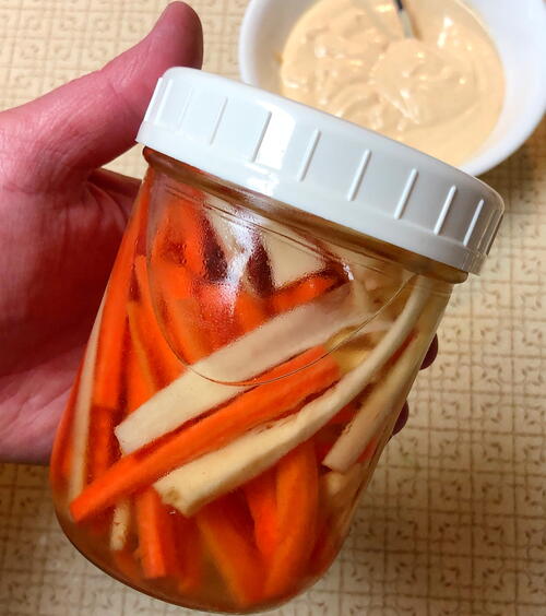 Carrot And Daikon Quick Pickle