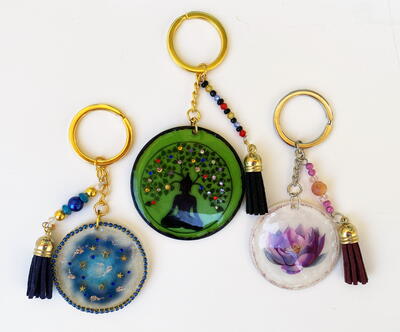 Diy Keychains Using Resin And Diy Stickers - Step By Step Tutorial