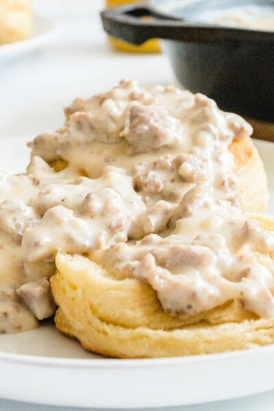 Country Biscuits And Sausage Gravy