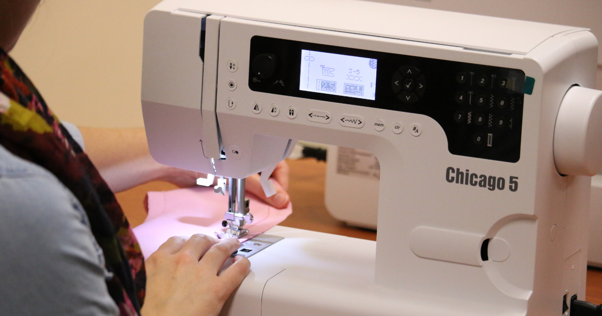 How to Sew with a Sewing Machine