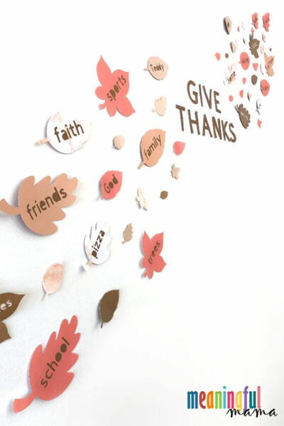 Thankfulness Leaves Wall Decoration