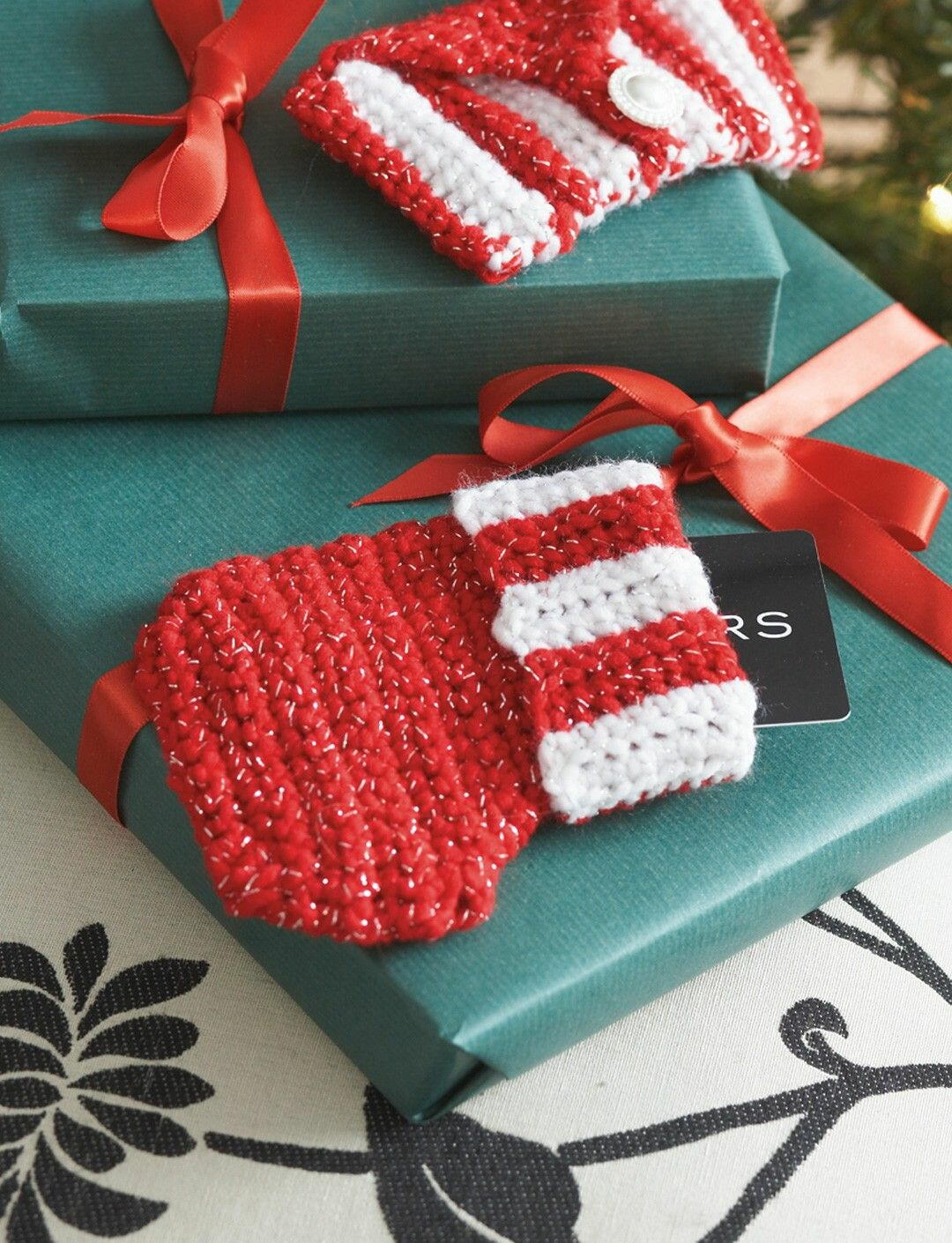 Little Gift Card Stocking | AllFreeCrochet.com