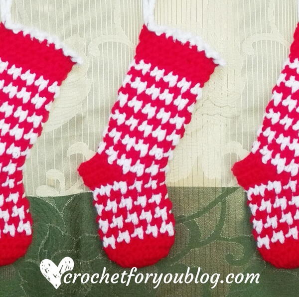 Houndstooth Mini Stocking