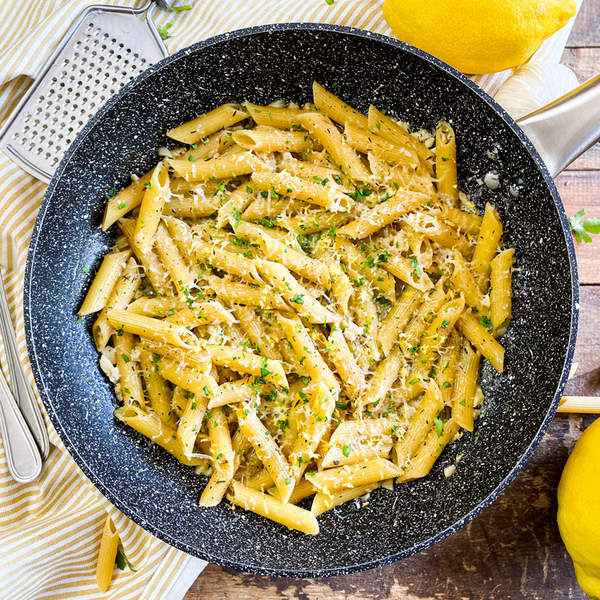 One-pan Lemon Garlic Pasta | The Easiest One-pot Pasta Recipe