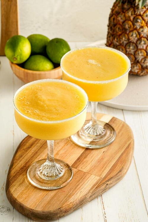 Mango And Pineapple Mocktail Recipe | DIYIdeaCenter.com