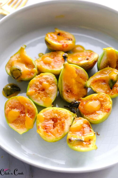 Grilled Figs With Orange Sauce