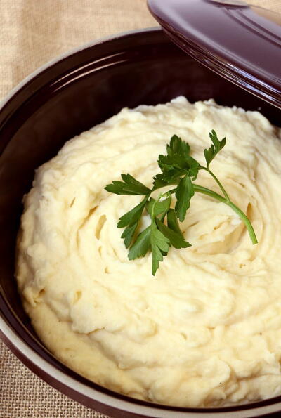 Creamy Mashed Potatoes Recipe (Cracker Barrel Copycat)