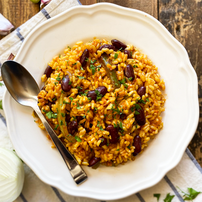 Spanish Vegetable & Bean Rice | So Good You Won´t Miss The Meat
