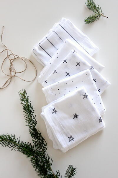 DIY Personalized Flour Sack Towels