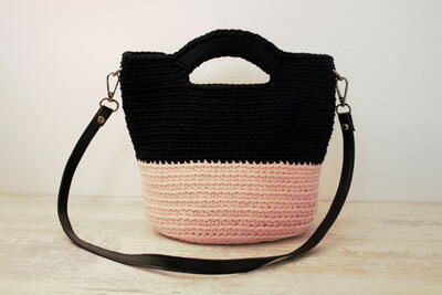 Sweet And Simple Crochet Handbag