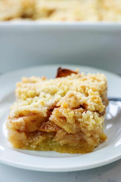 Best Ever Caramel Apple Pie Bars | AllFreeCasseroleRecipes.com