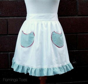 Simple Vintage Christmas Apron